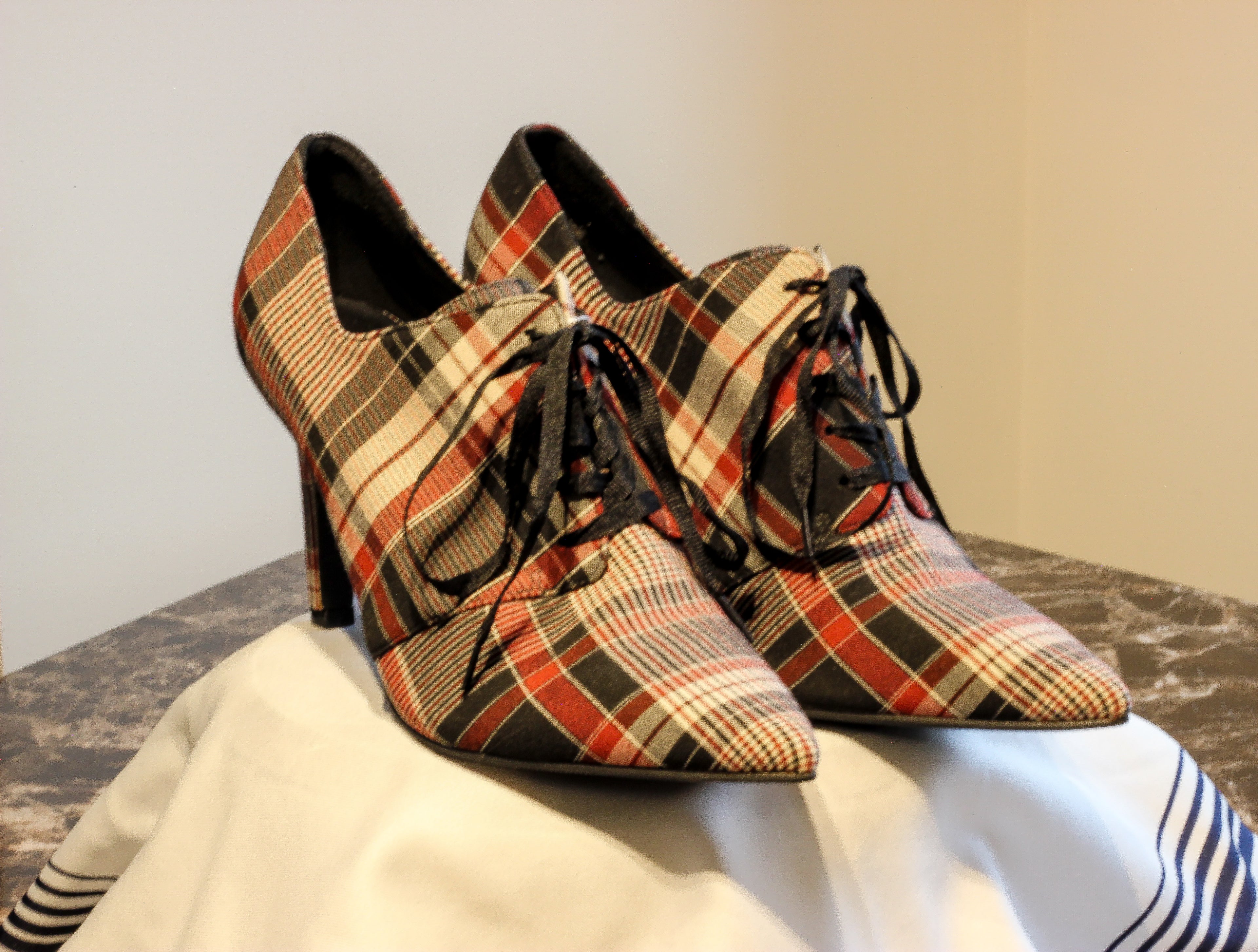 Brand New Le Chateau Plaid Shooties