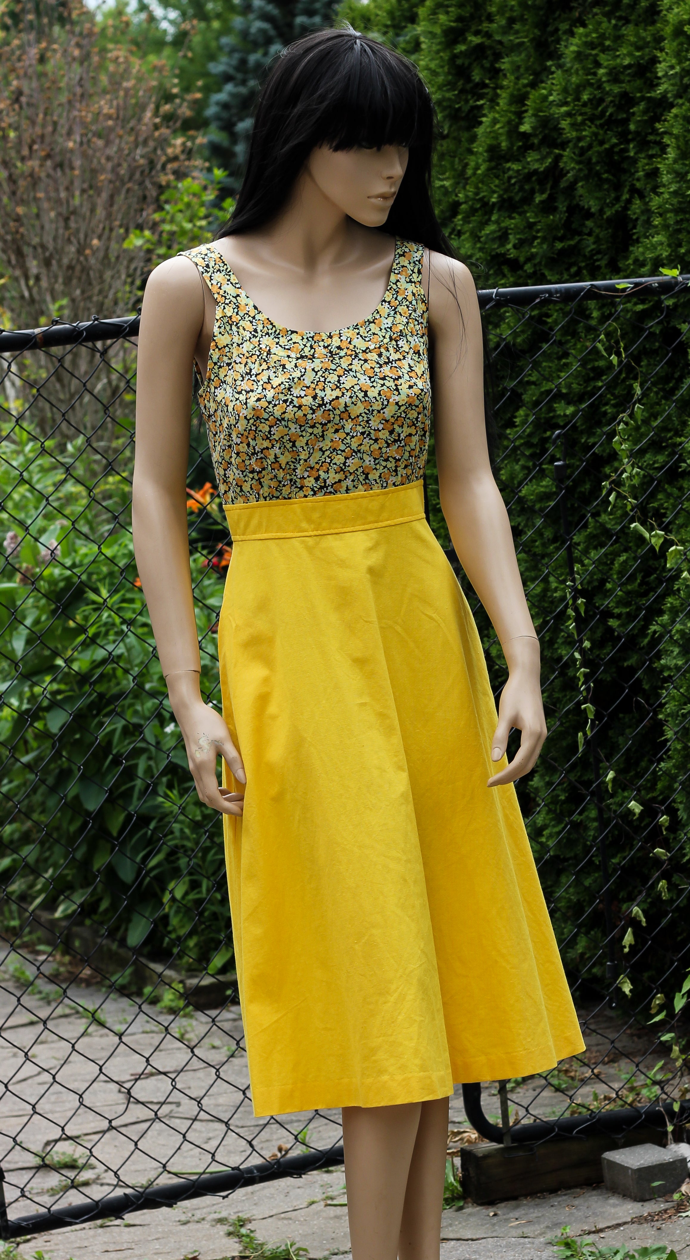 1970's Pinafore Apron Dress