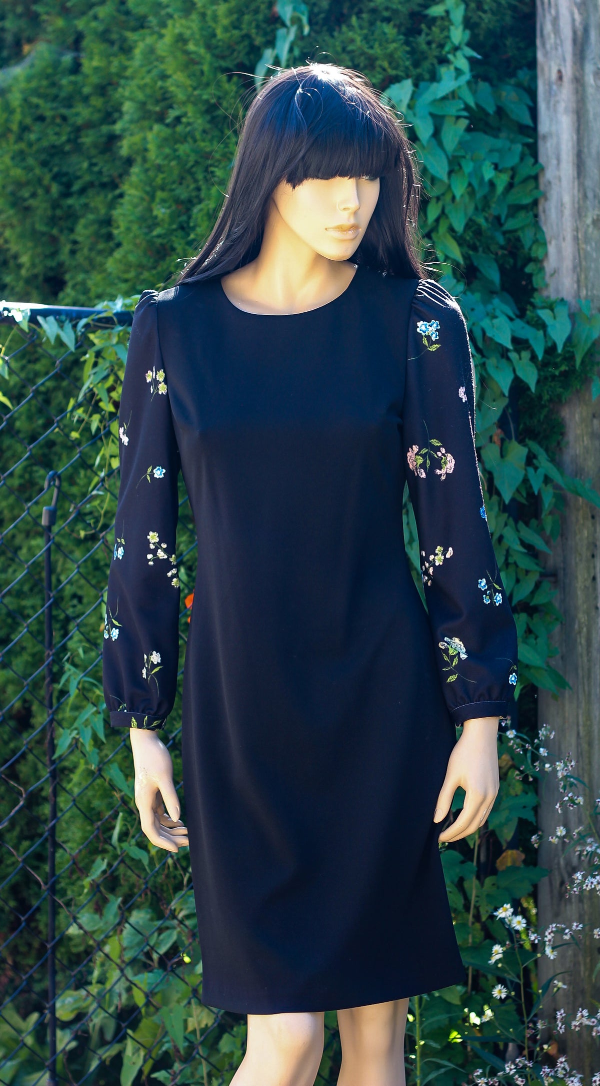 Modern "Karl Lagerfeld" Sheath Dress
