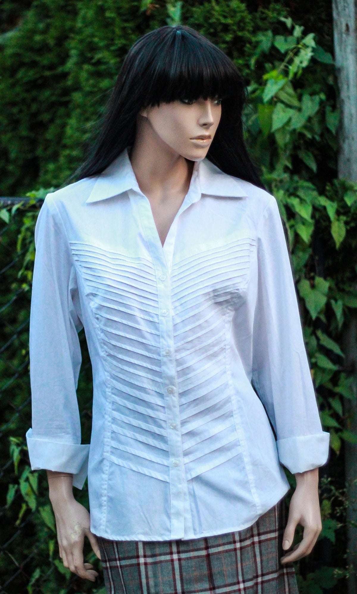 Brand New (with tags) "Zac & Rachel" Pintuck Blouse