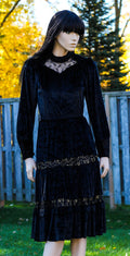 1990's "Non Non Dori" Dress